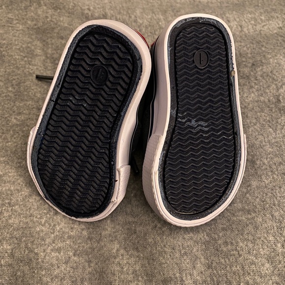 Poll Parrot Infant Baby Sneakers, Size 1 - Picture 4 of 4